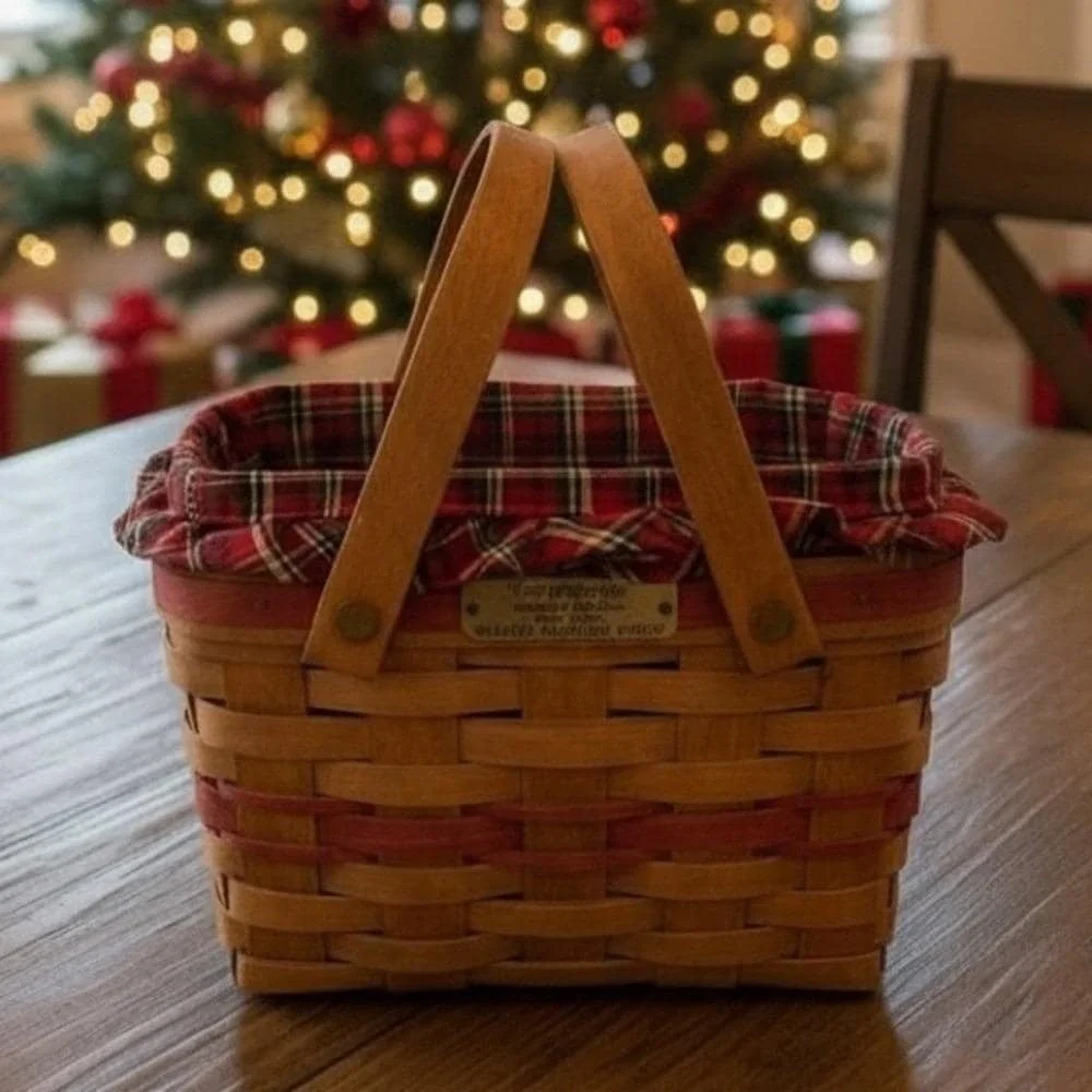 1992 Longaberger Season's Greetings Basket Christmas Plaid Liner Holiday Decor